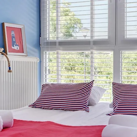 ベッド・アンド・ブレックファスト Navy Group - Marina 3*