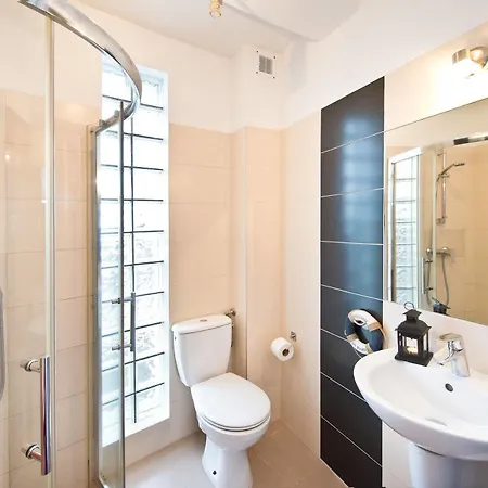 ベッド・アンド・ブレックファスト Navy Group - Marina グダニスク