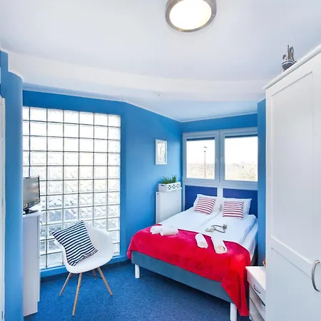 Navy Group - Marina Bed & Breakfast