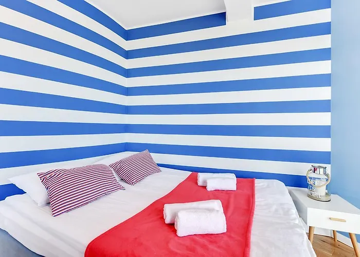 Navy Group - Marina לינה וארוחת בוקר