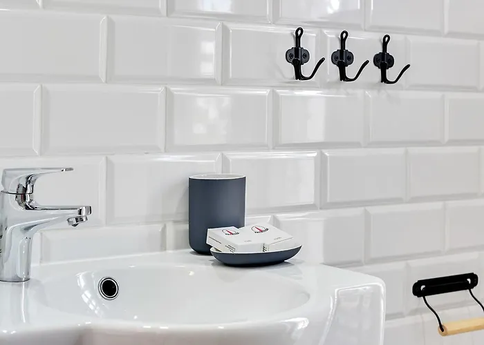 Bed and Breakfast Navy Group - Marina 3*