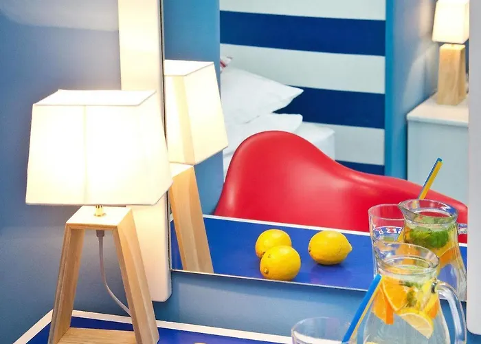 Navy Group - Marina לינה וארוחת בוקר