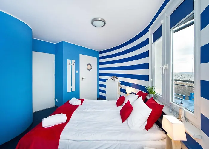 Navy Group - Marina לינה וארוחת בוקר 3*