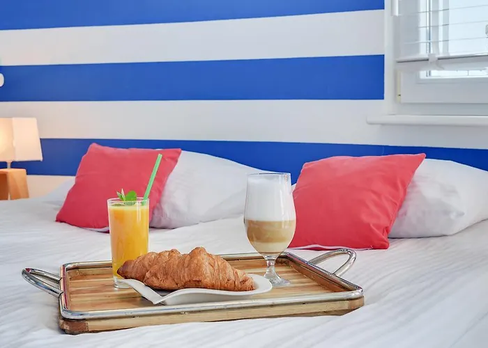 住宿加早餐酒店 Navy Group - Marina