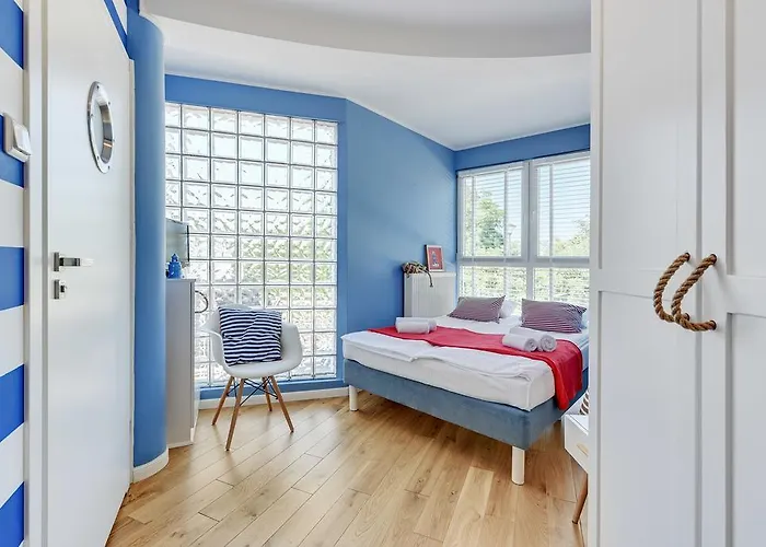 Navy Group - Marina 3*